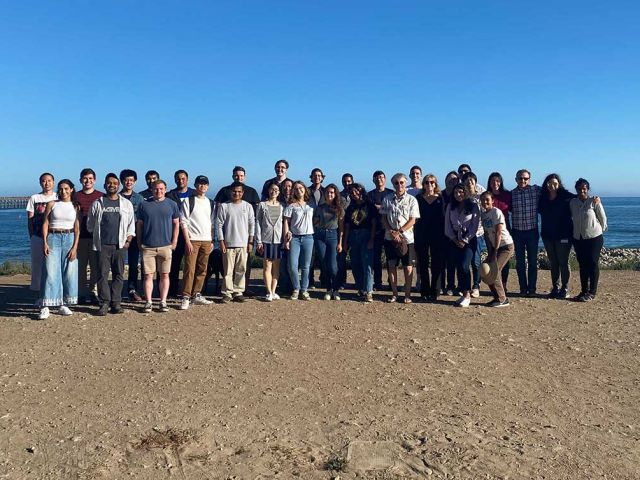 Denise and Craig Montell labs' farewell beach party for Matt, Yijin, and Yumin