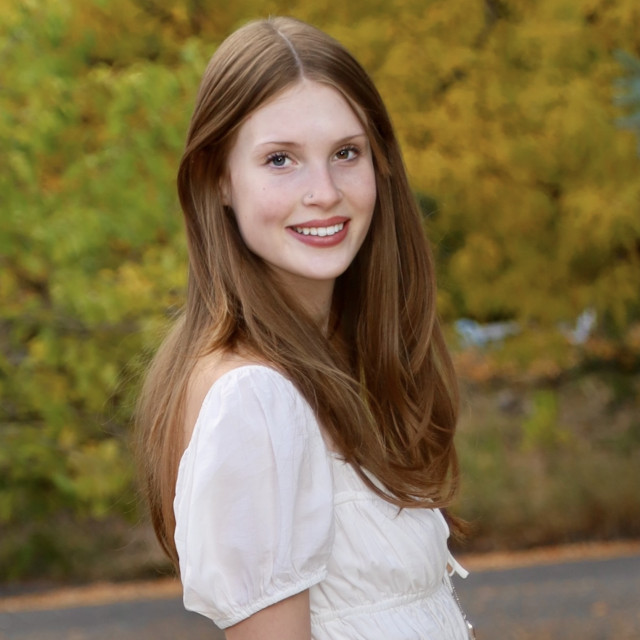 Photo of Mila Burkart